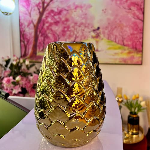 ceramic gold vase The Golden Scale Vase